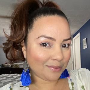 Meet your Posher, Idalys